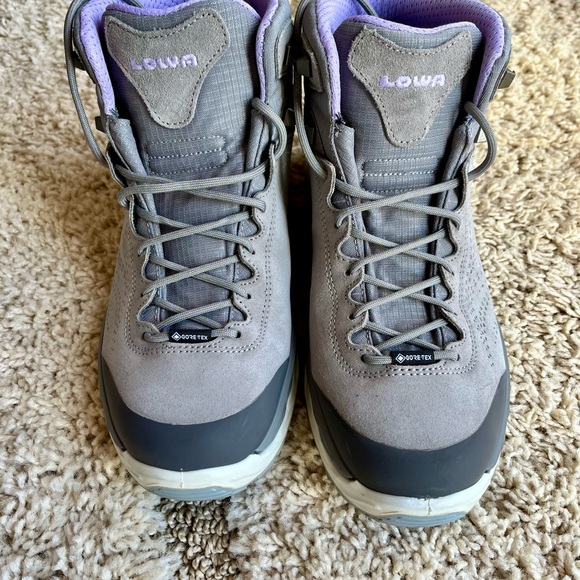 Lowa Women's Gray Hiking Boots Size 9 1/2 - Picture 3 of 7